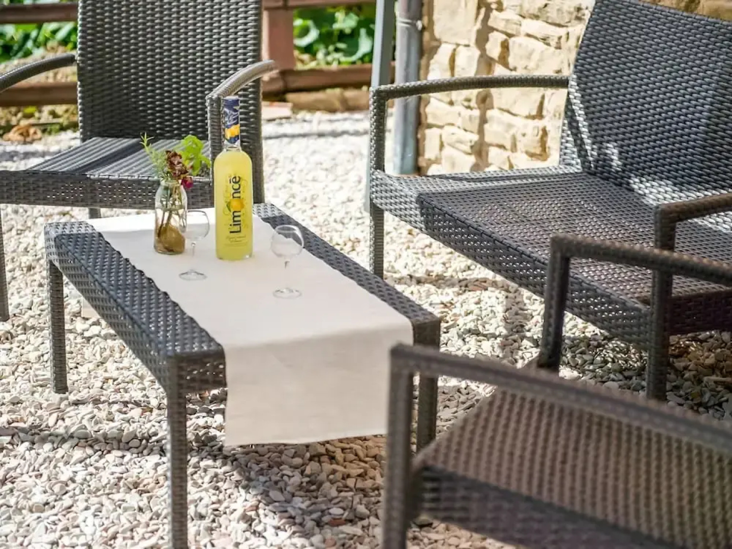 Agriturismo in the Appenines with Covered Swimming Pool & Hot Tub