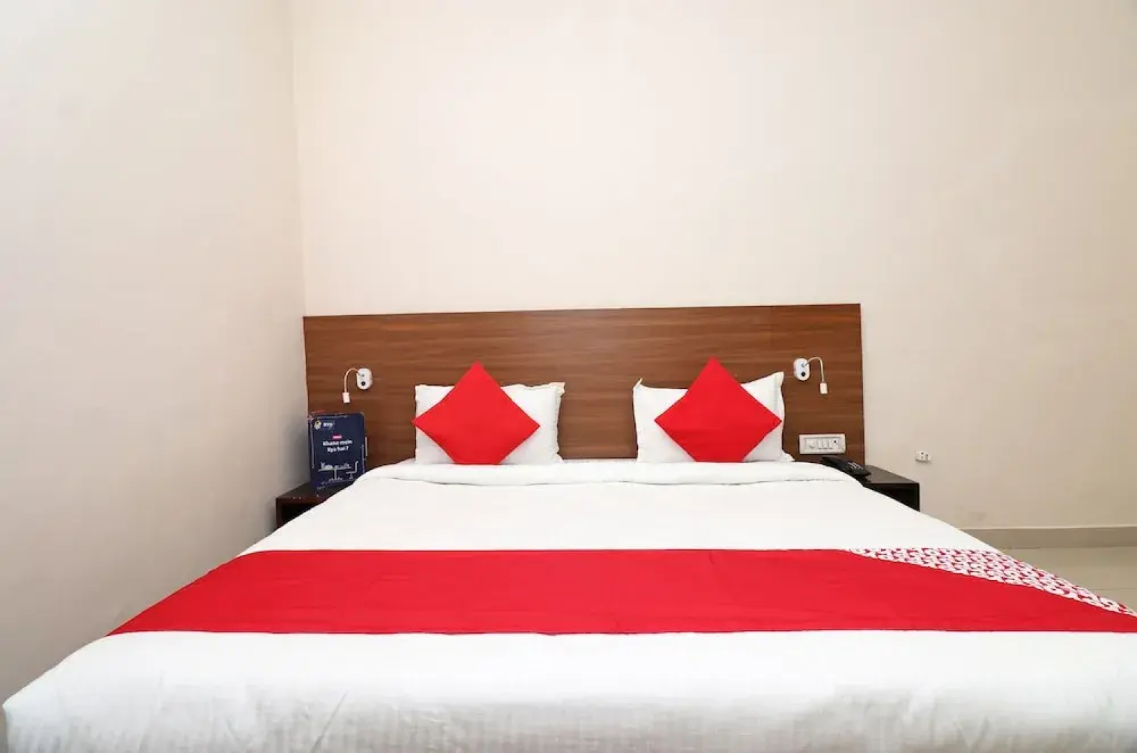 Oyo 19979 Hotel Rajshri