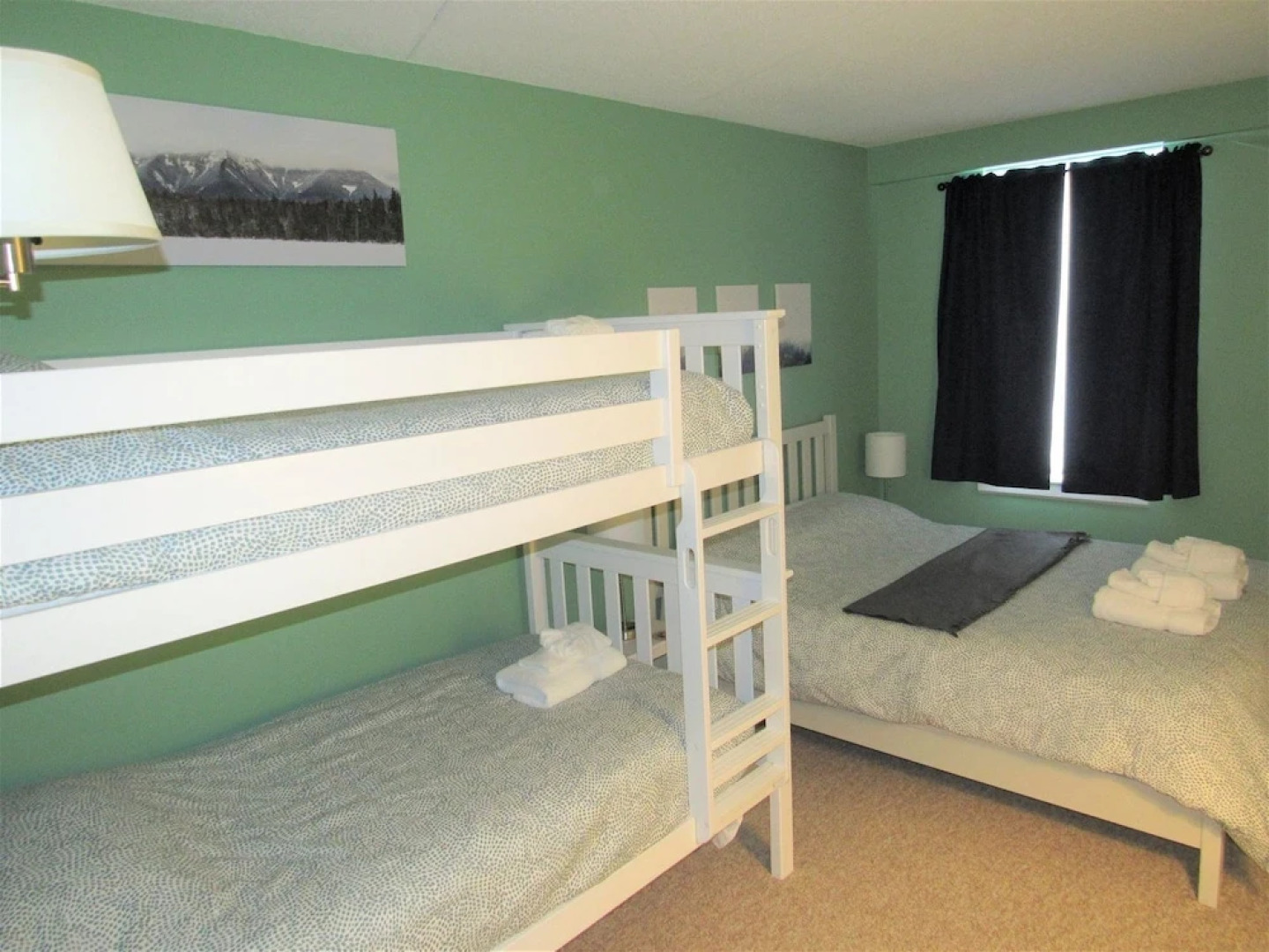 Just Listed! Spacious Two Bedroom Vacation Condo at Golden Eagle Lodge - Ge126v