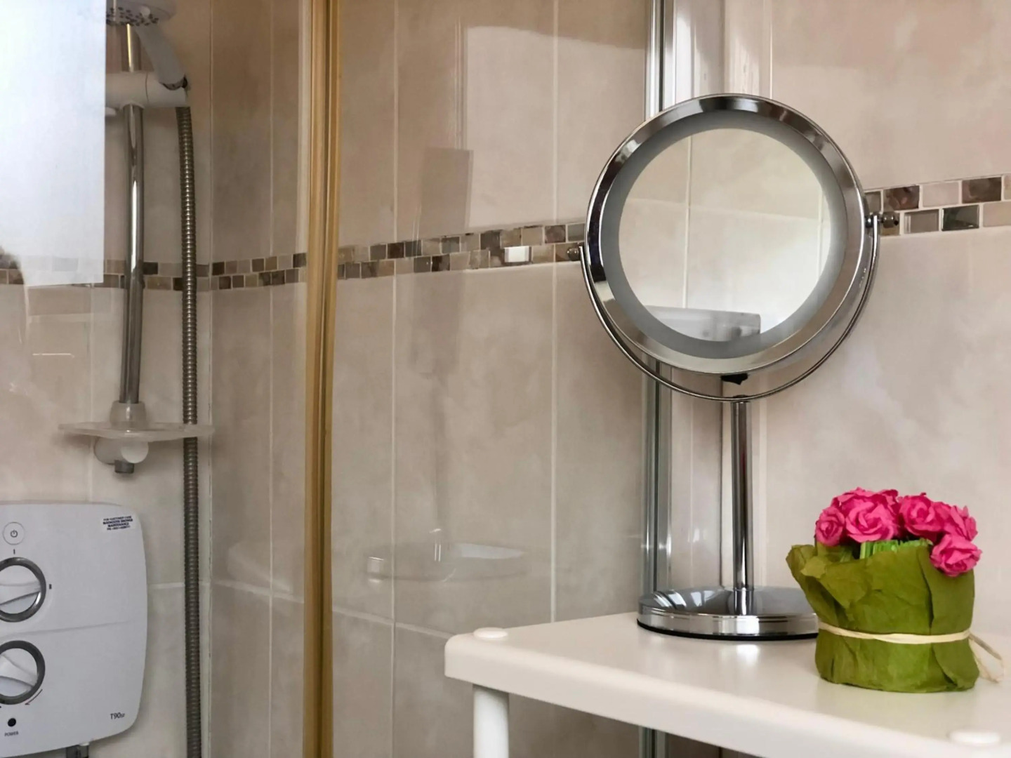 Charming, Modern Masonette in Heart of Fermoy River Town