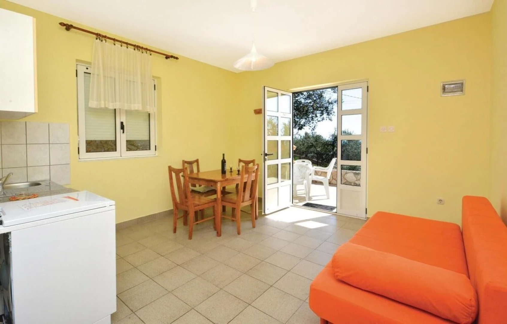 Beautiful Home in Ivan Dolac With Wifi and 1 Bedrooms