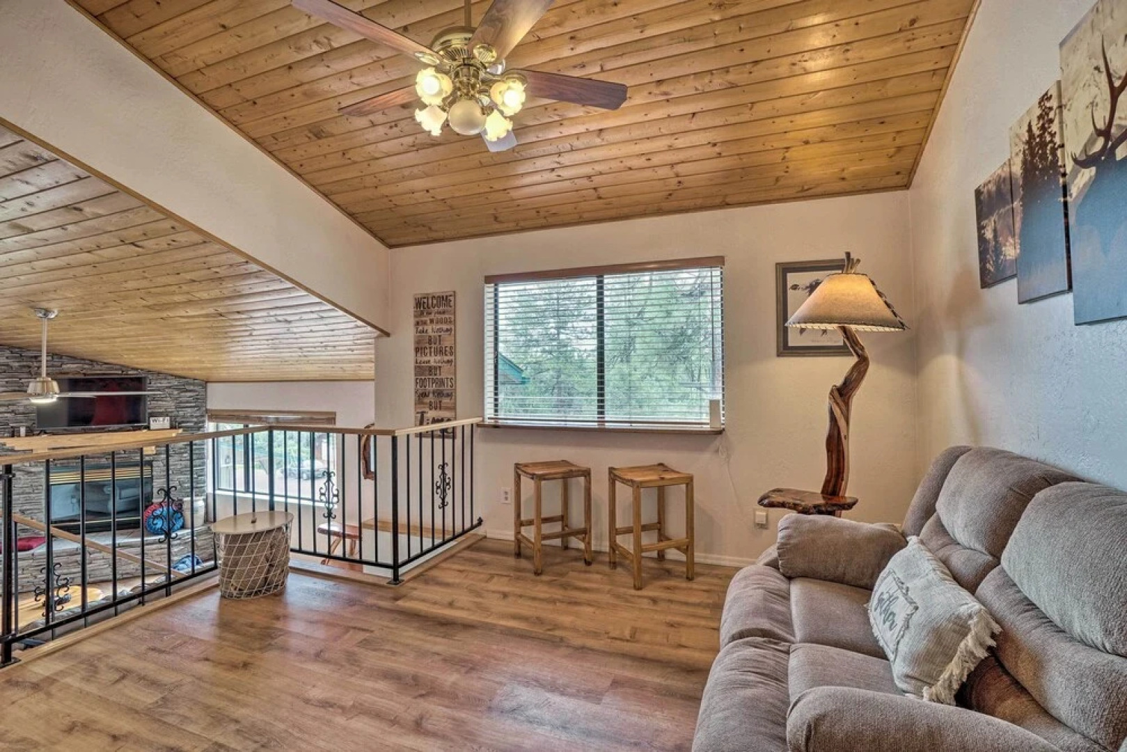 Cozy Pine Retreat w/ Private Hot Tub & Views