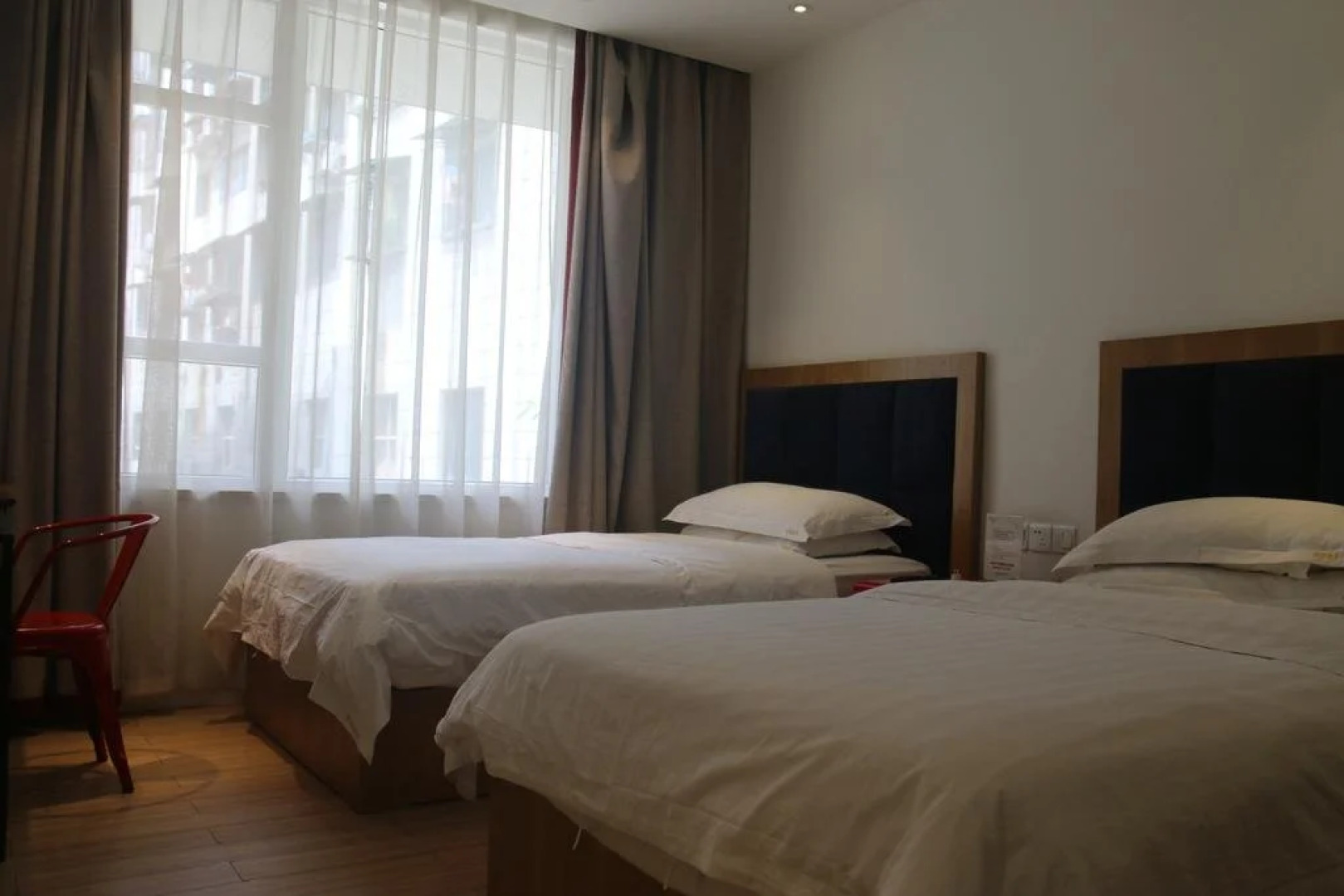 Ju Yuan Business Hotel