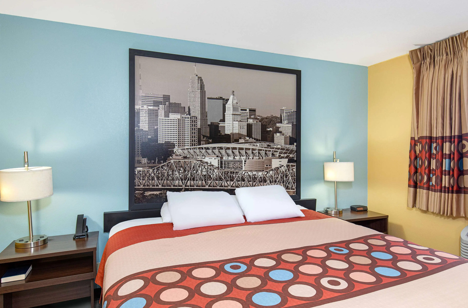 Super 8 by Wyndham Eddyville/Kuttawa