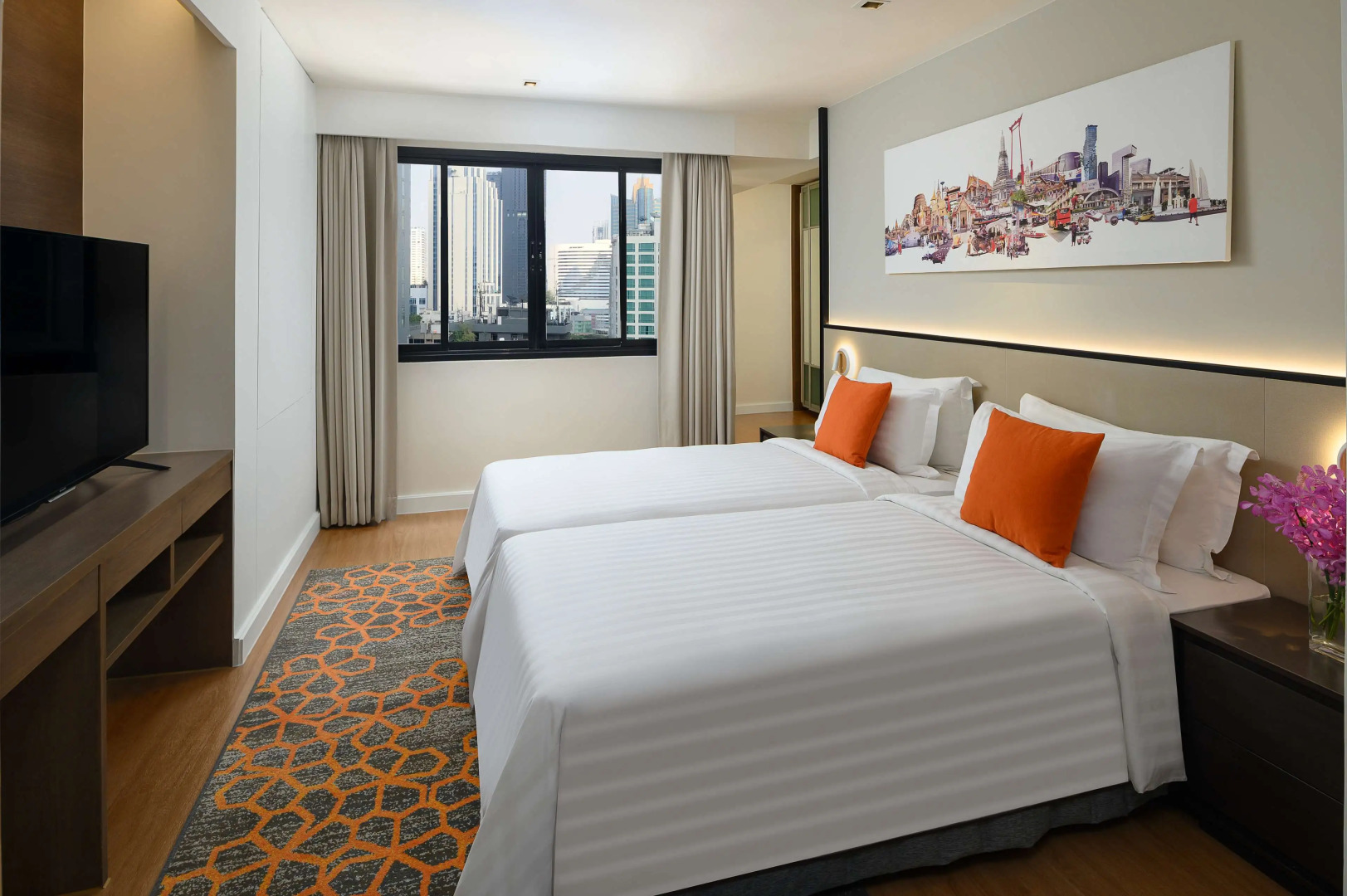 Отель PARKROYAL Suites Bangkok