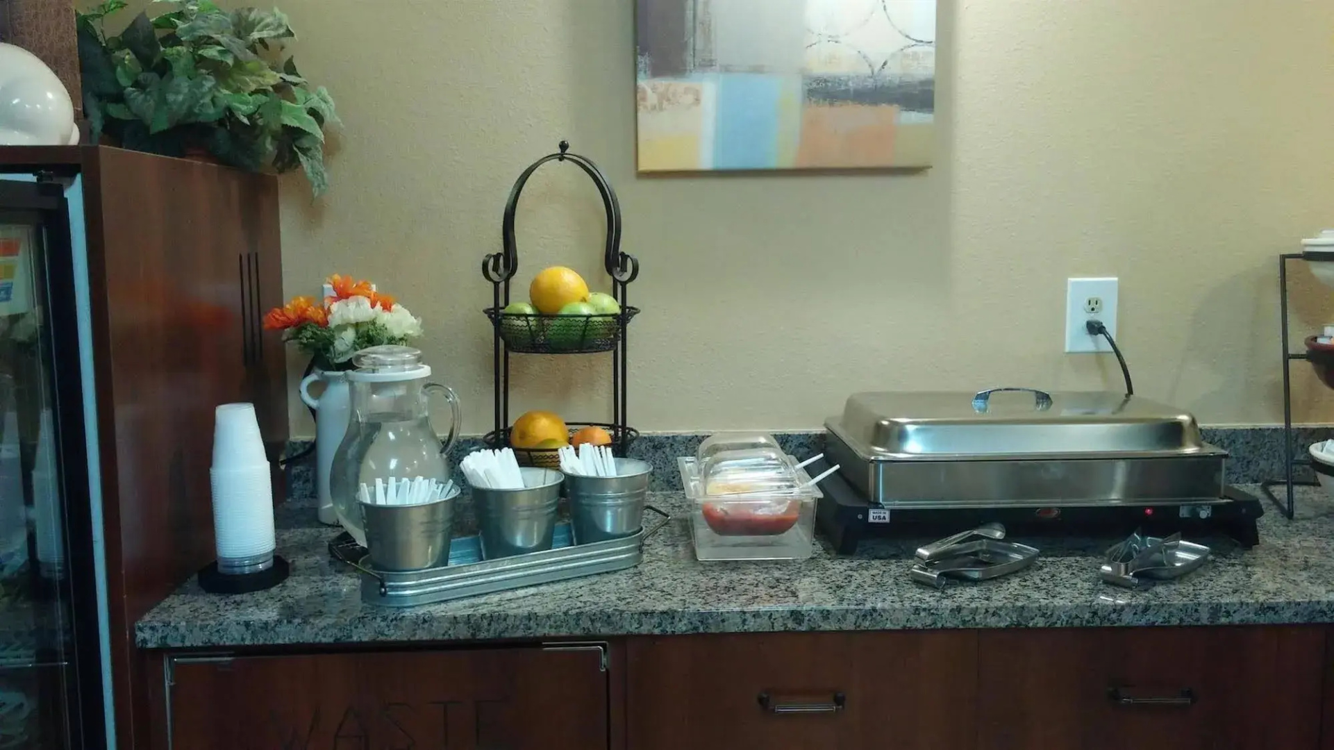 GrandStay Hotel & Suites