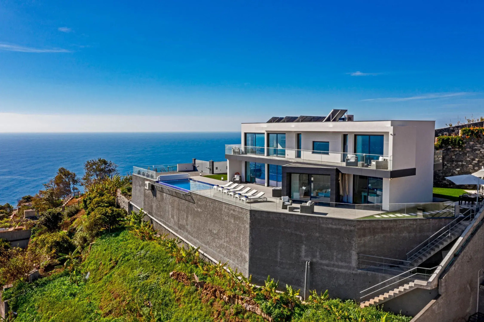 Luxury dream villa, magnificent 360º views of hills, coast and sea | Seacrest