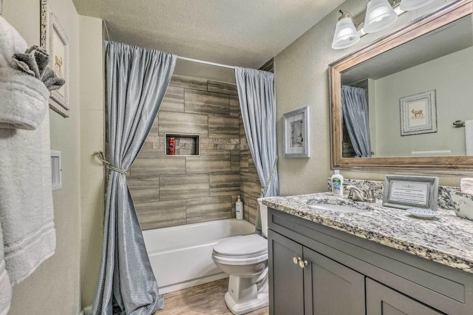 Serene Alto Cabin w/ Mountain Views & Fire Pit!