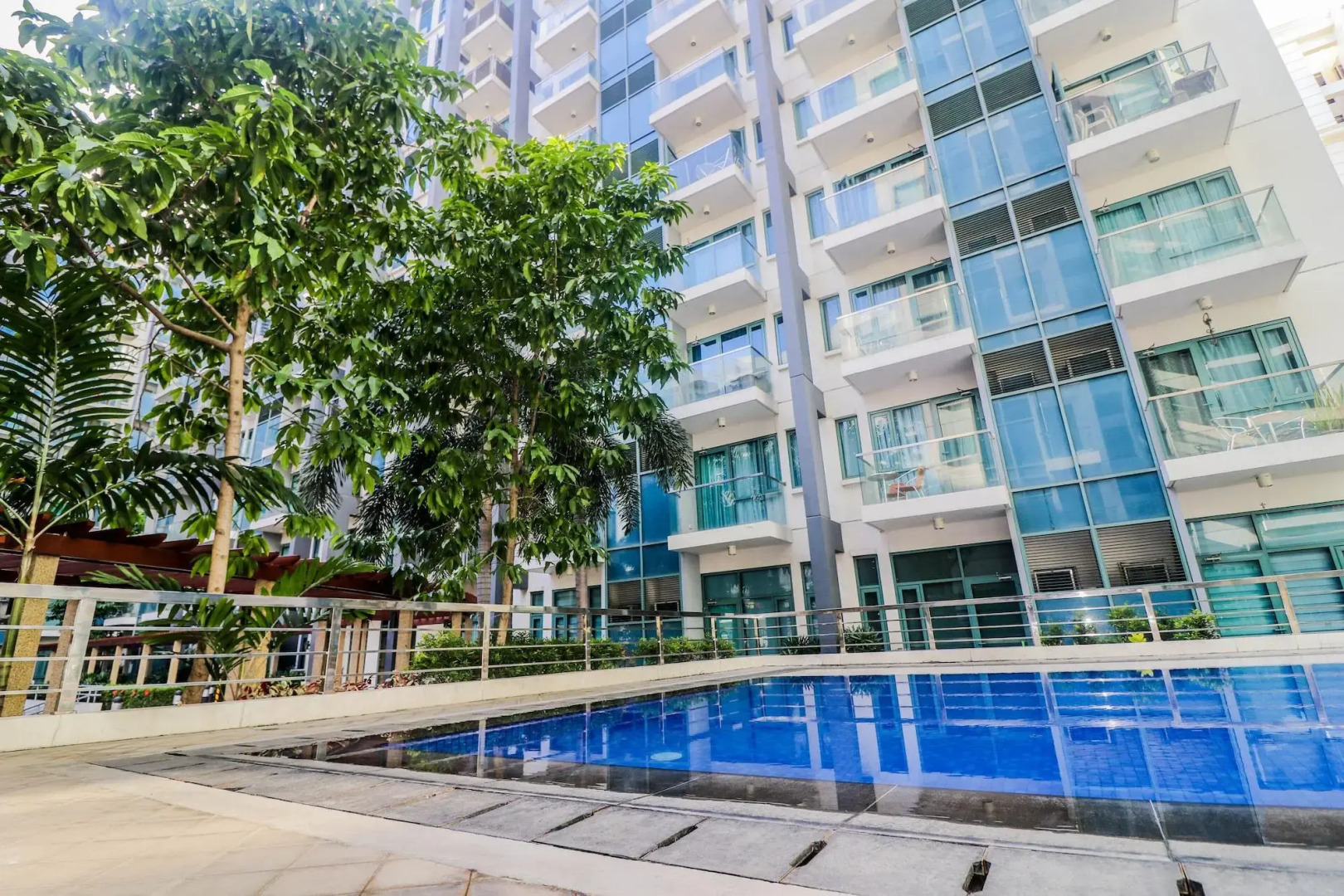 PRS @ One Palm Tree Villa near T3 Airport