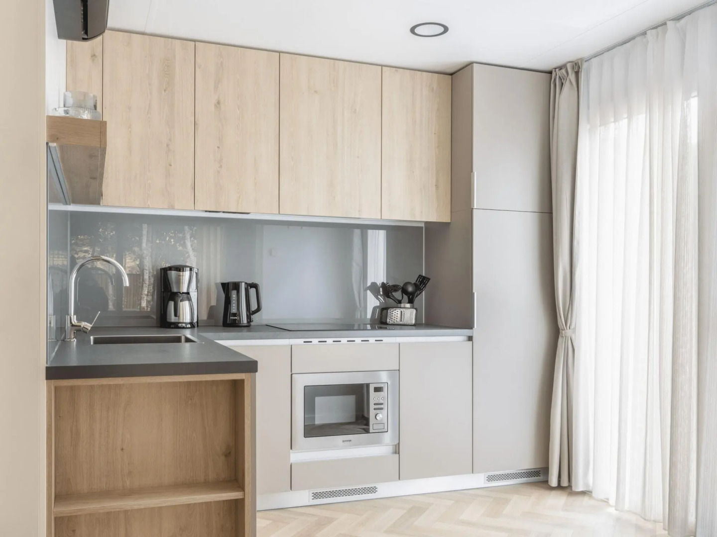 Modern chalet with air conditioning, in a holiday park, in a natural environment