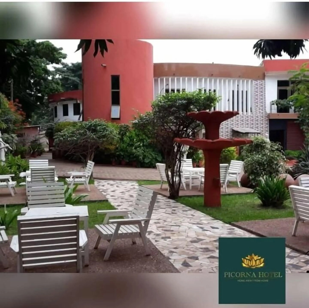 Picorna Hotel