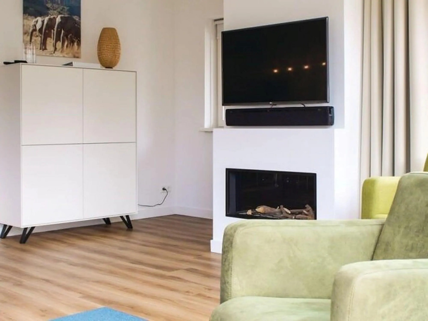 Atmospheric villa with sauna, in a holiday park on the water in Friesland