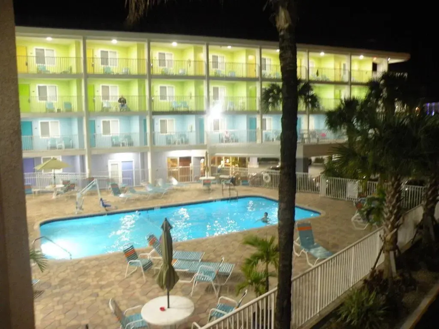 Pelican Pointe Clearwater Beach Hotel
