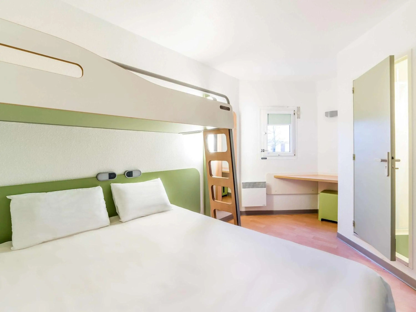 ibis budget Caen Nord Mémorial