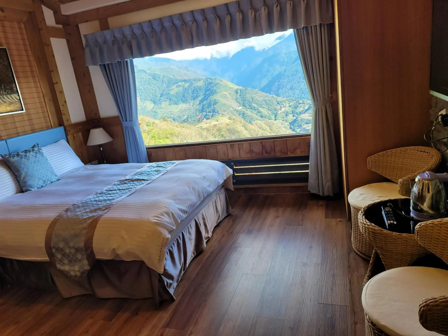 Shiyai Taoyuan B & B