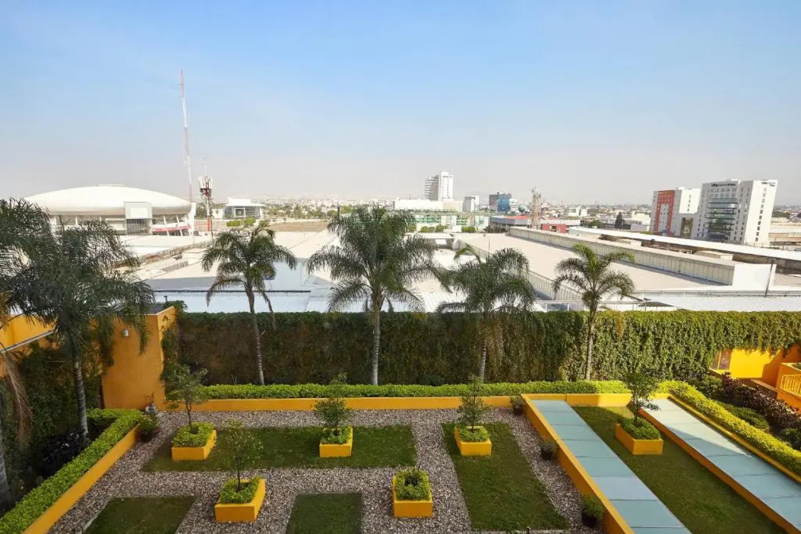 Courtyard by Marriott Leon at the Poliforum