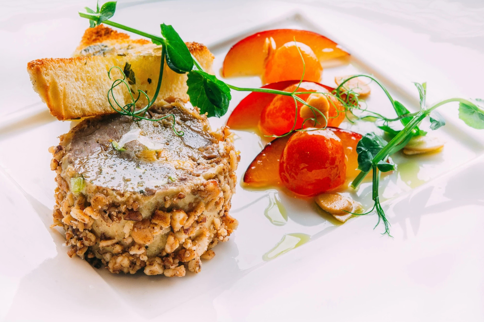 Drift Inn (Formerly The Waterfront Hotel)