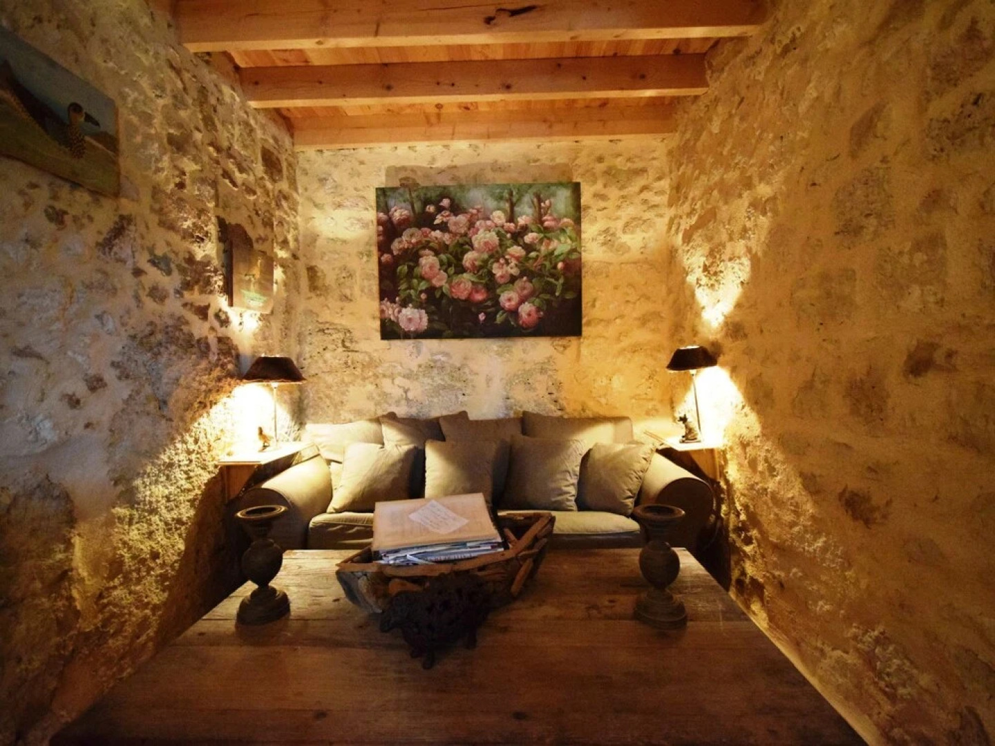 Rustic Castle in Bon-Encontre with Terrace