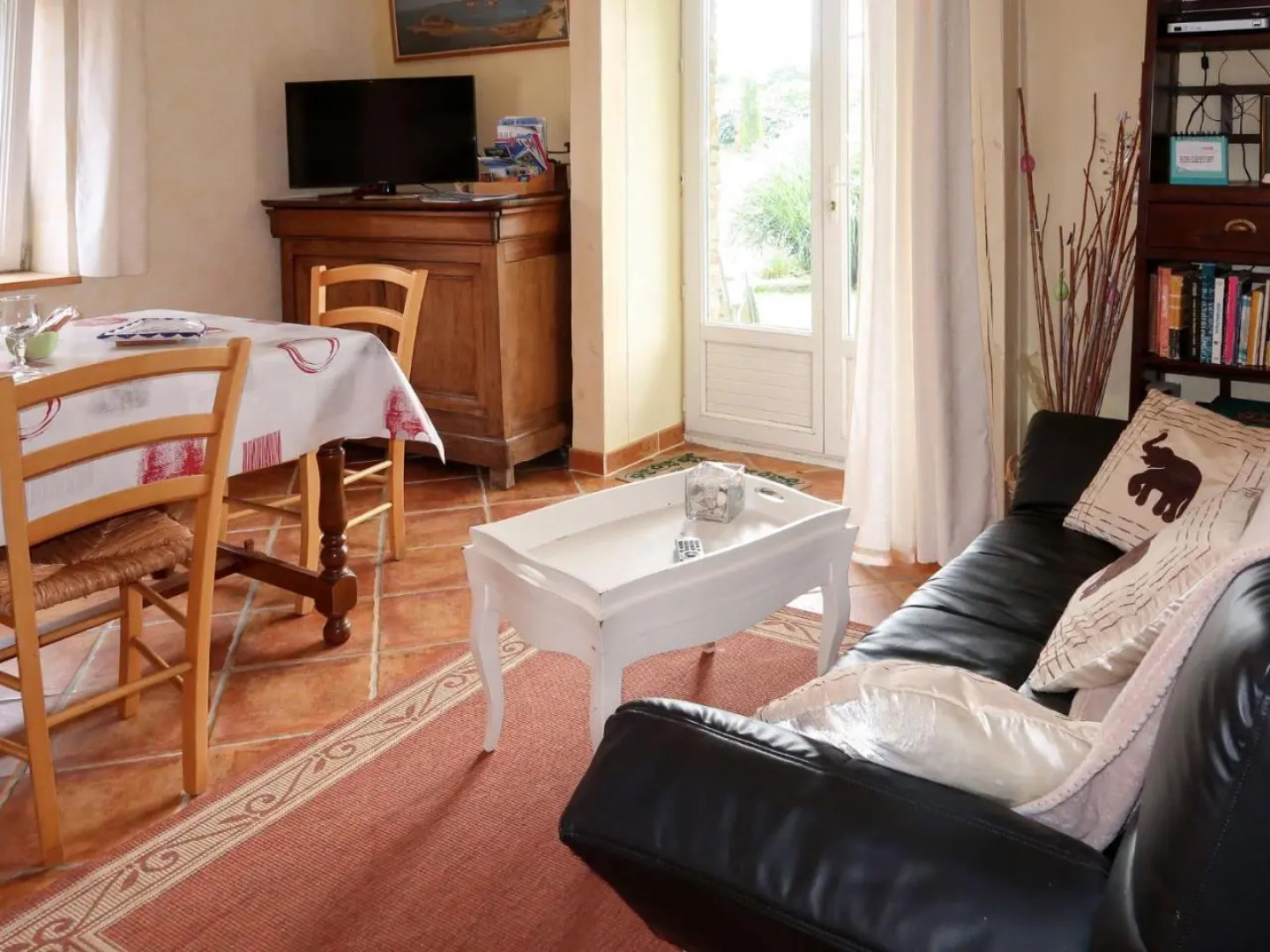 Holiday Home L'Hirondelle - SJD202