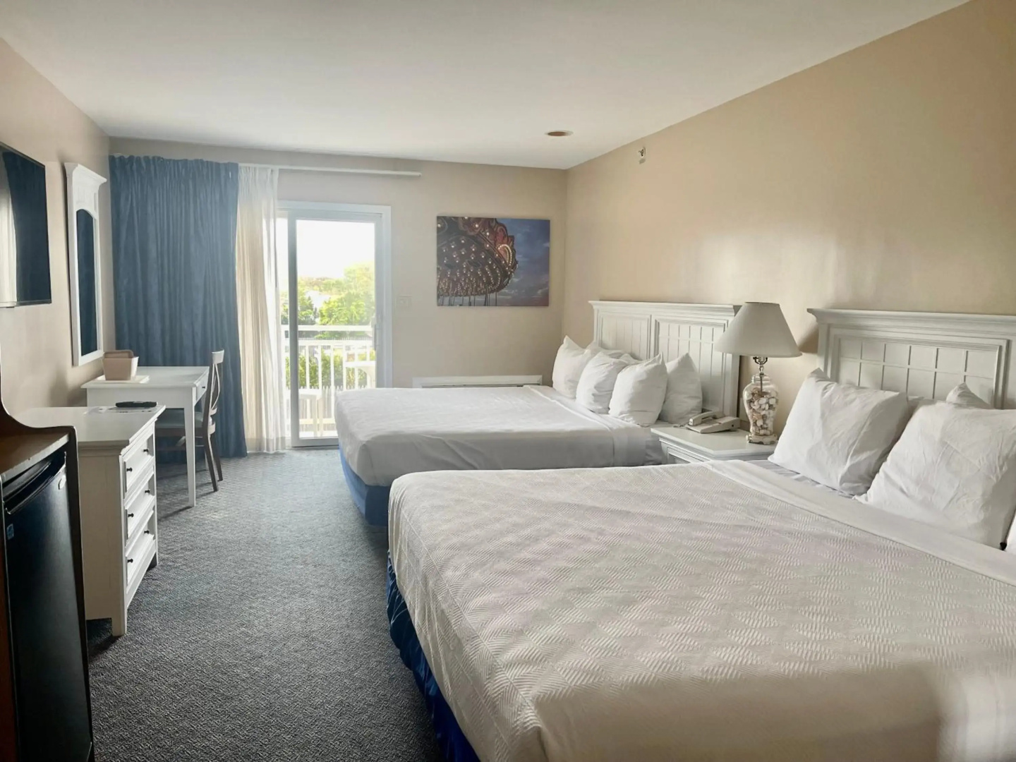 The White Sands Oceanfront Resort & Spa
