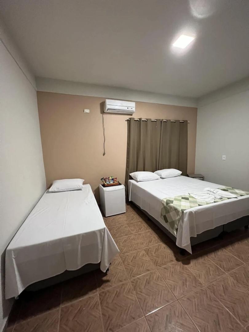 Hotel Paraiso - Fácil acesso as faculdades e FarmShow