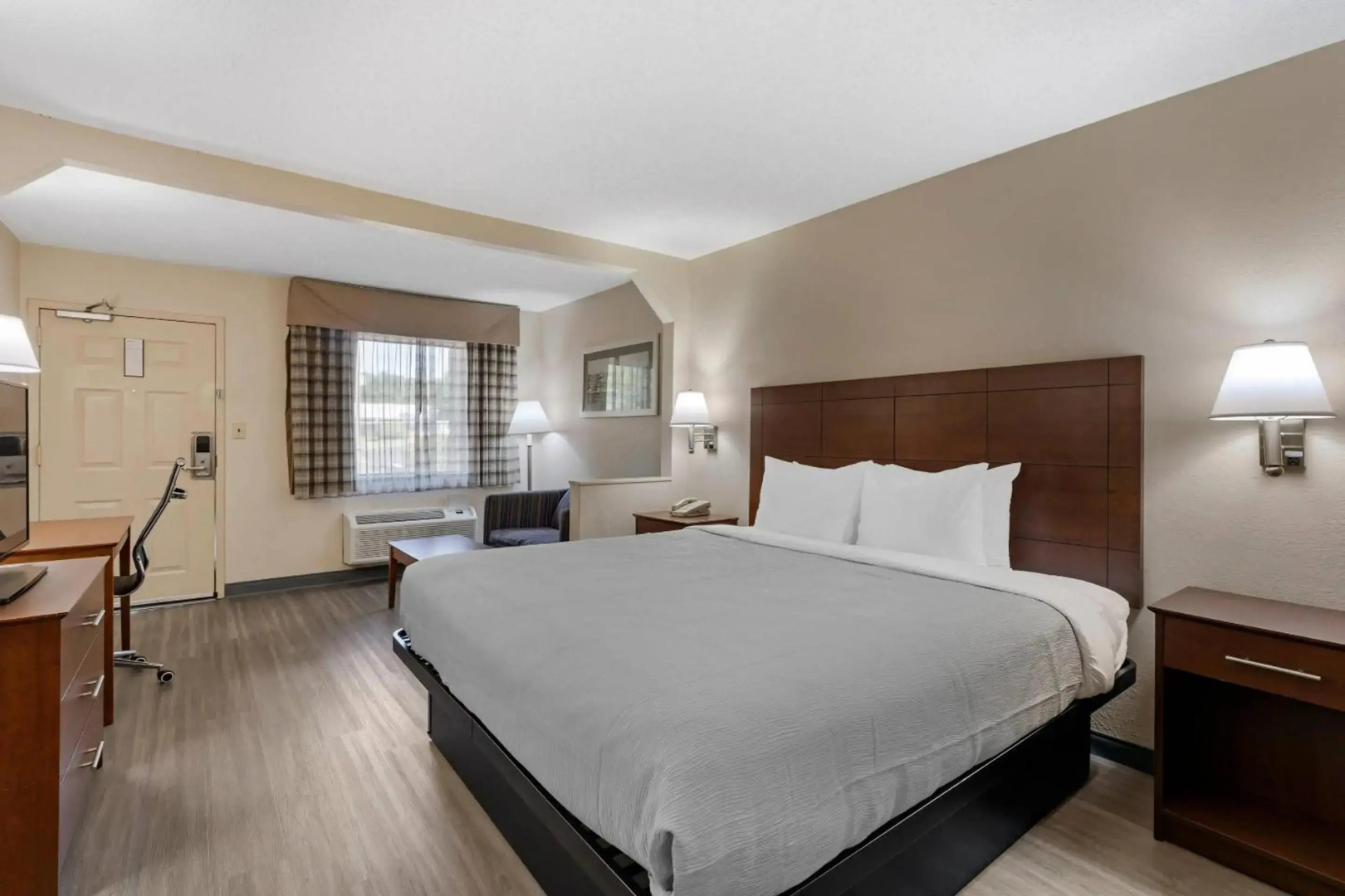 Quality Inn & Suites Stockbridge Atlanta South I-75