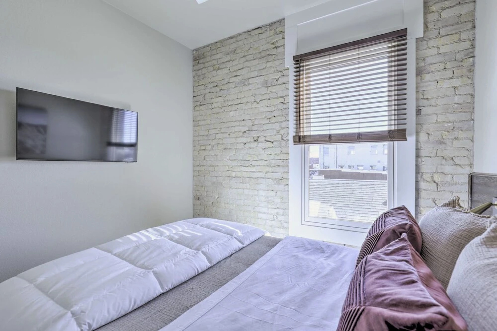 Bright San Marcos Apartment w/ Ideal Location