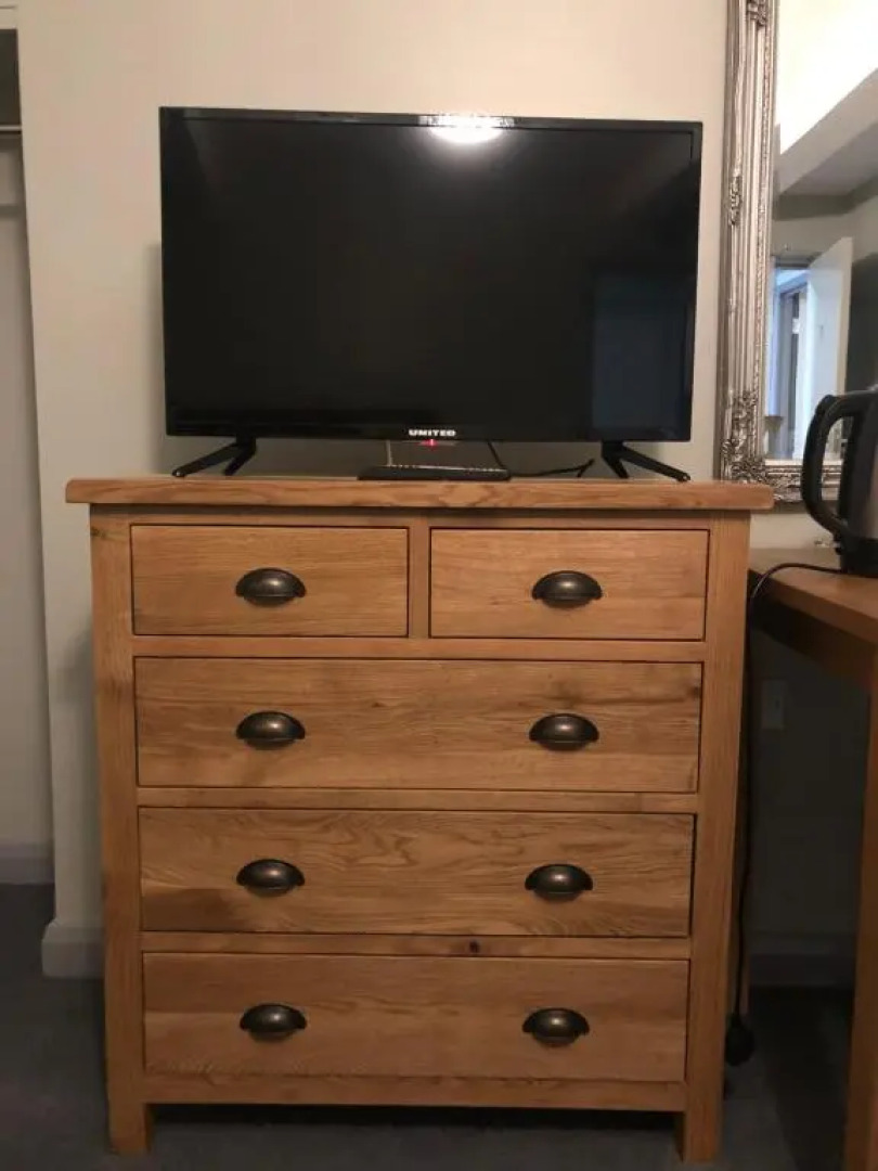 Trowel and Hammer Inn