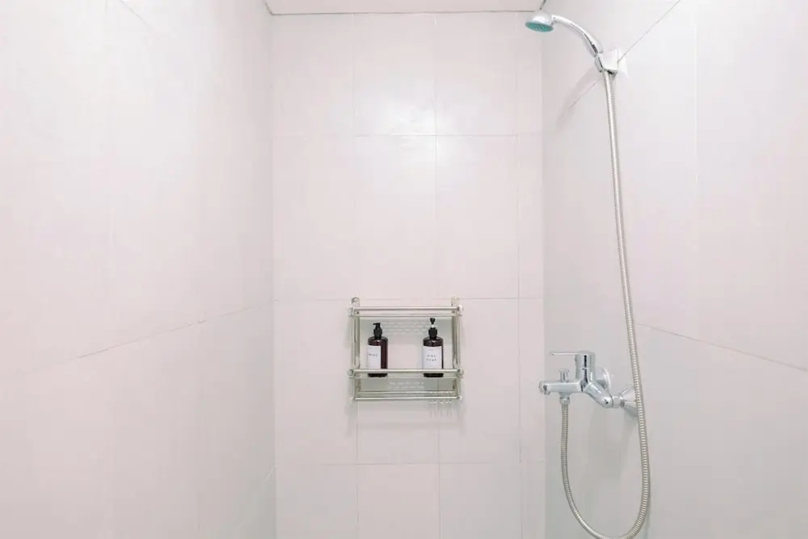 Cozy And Restful Studio Lrt City Sentul - Royal Sentul Park Apartment