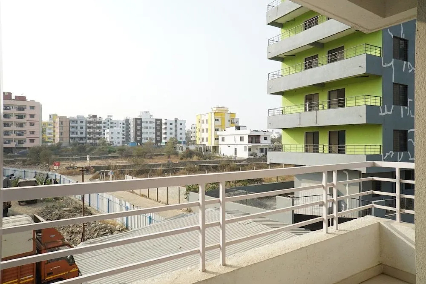 OYO 28029 Living Luxurious Studio Rooms