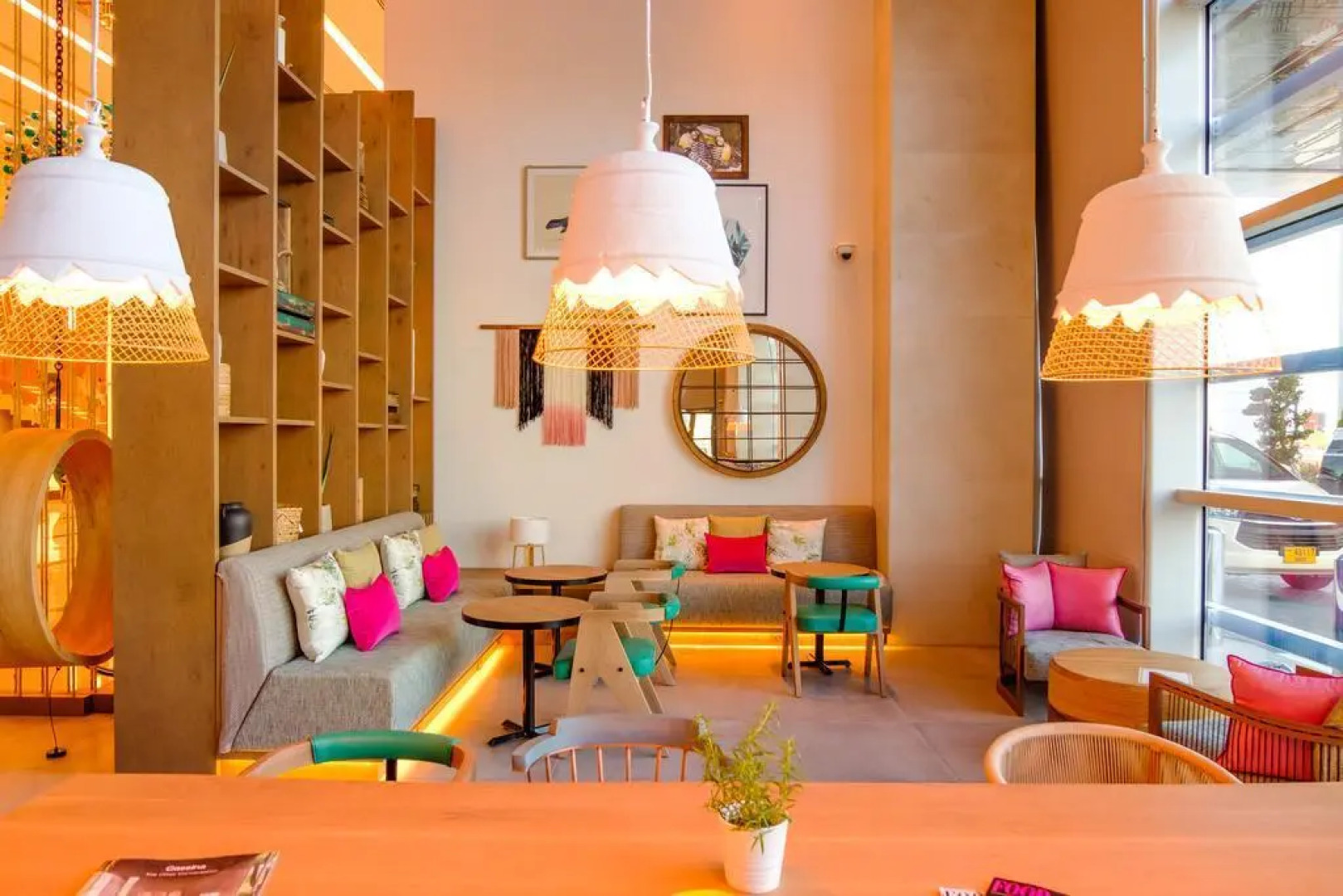 Отель Holiday Inn & Suites Dubai Festival City an IHG