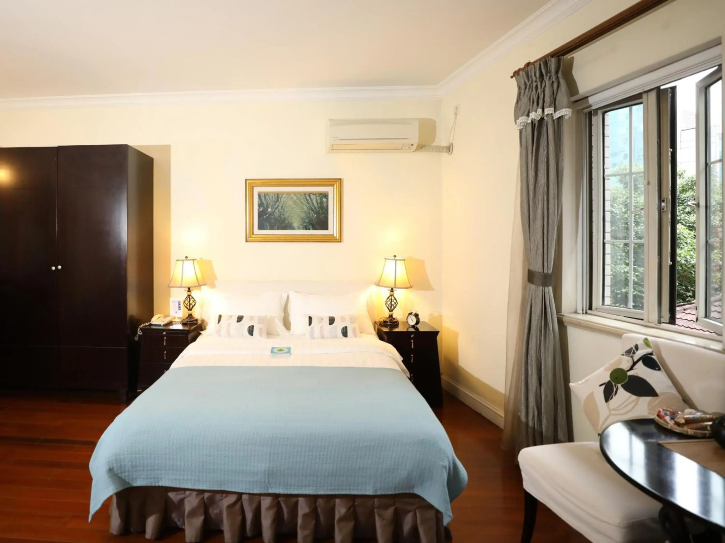 Ladoll Service Apartment