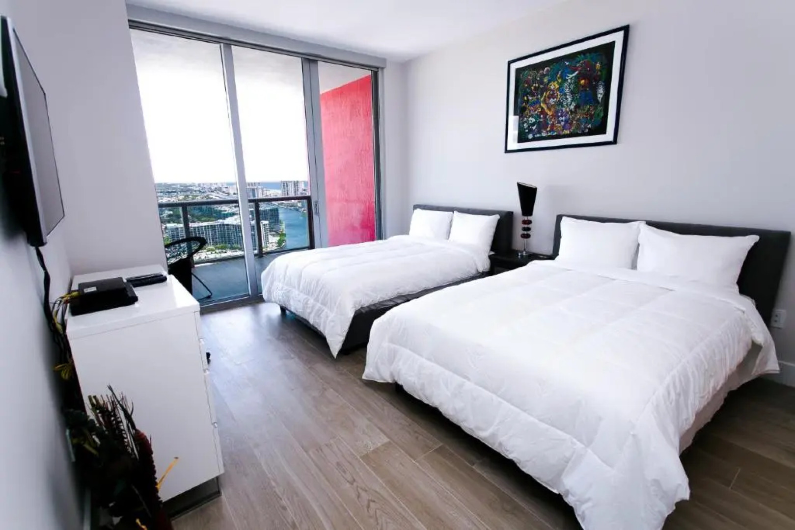 Beachwalk Resort By Miami Management