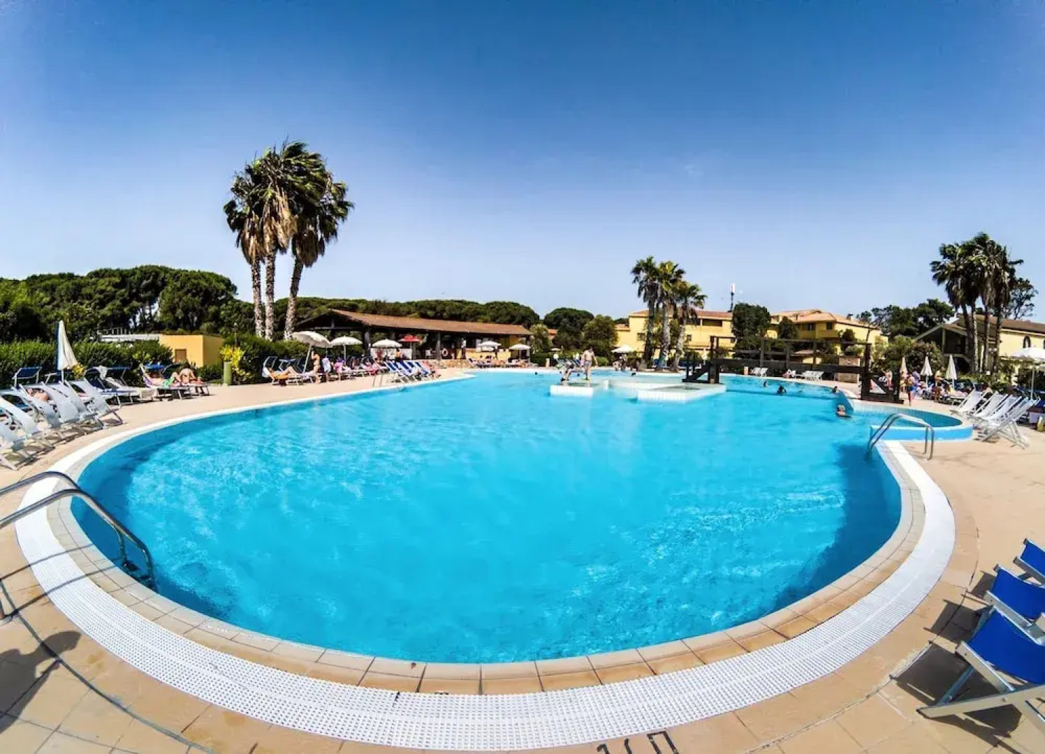 Hotel Ribot with pool in Arborea