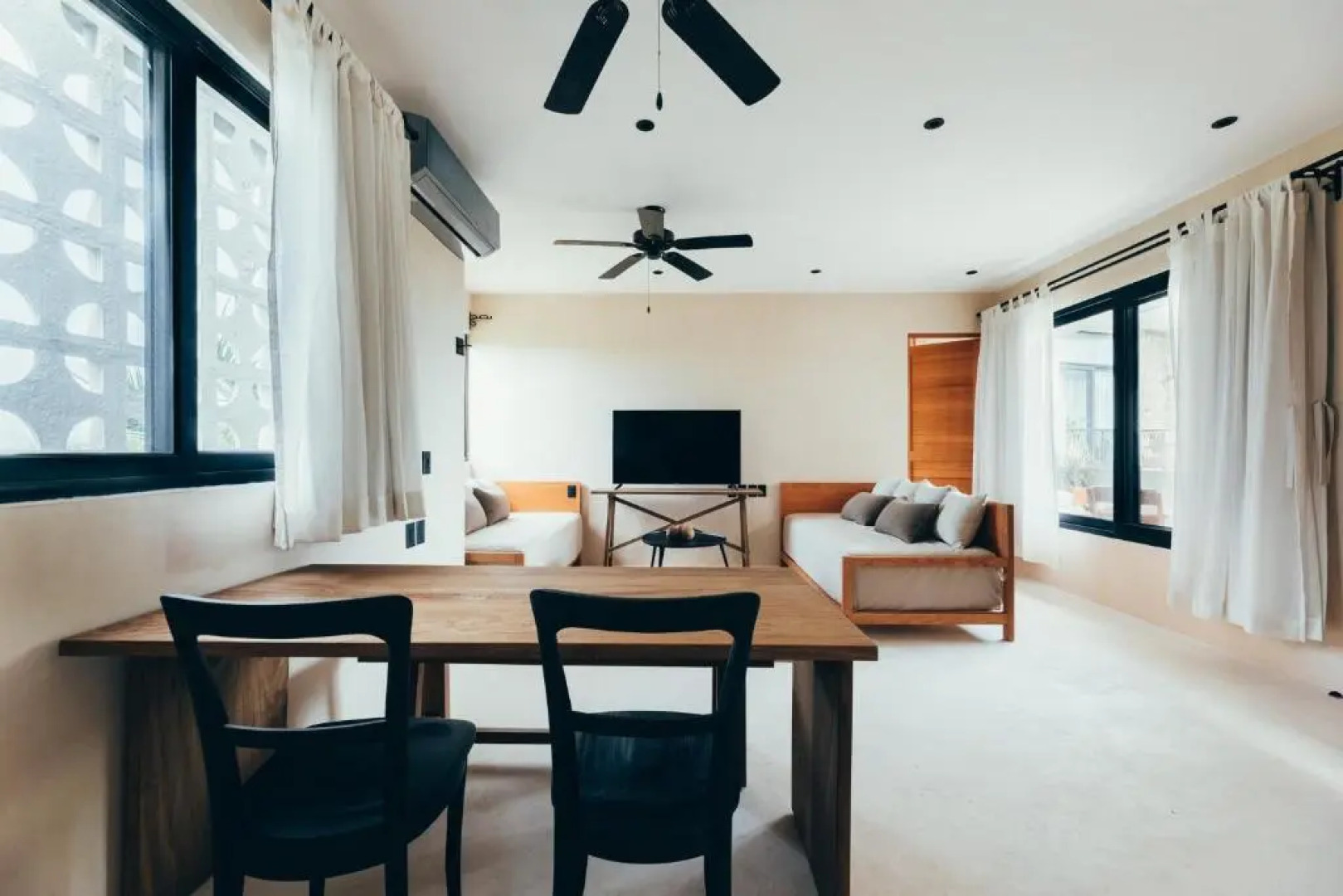 Cucu Hotel - El Cuyo