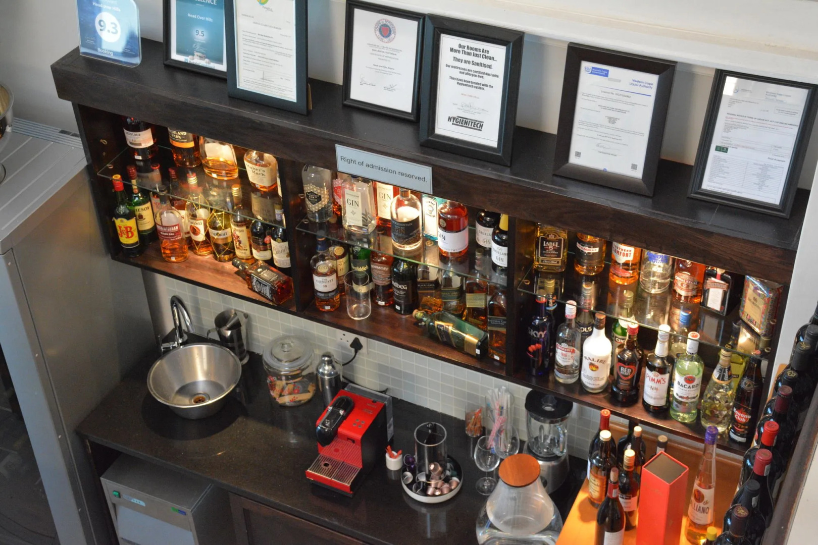 Head over Hills Luxury Retreat