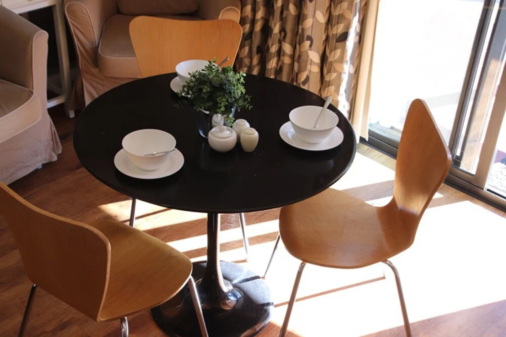 Serpentine Falls Park Home & Tourist Village