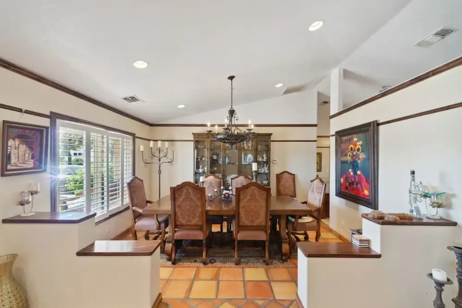 Countryside Spanish Hacienda W/ Spa, Horses, Views by Redawning