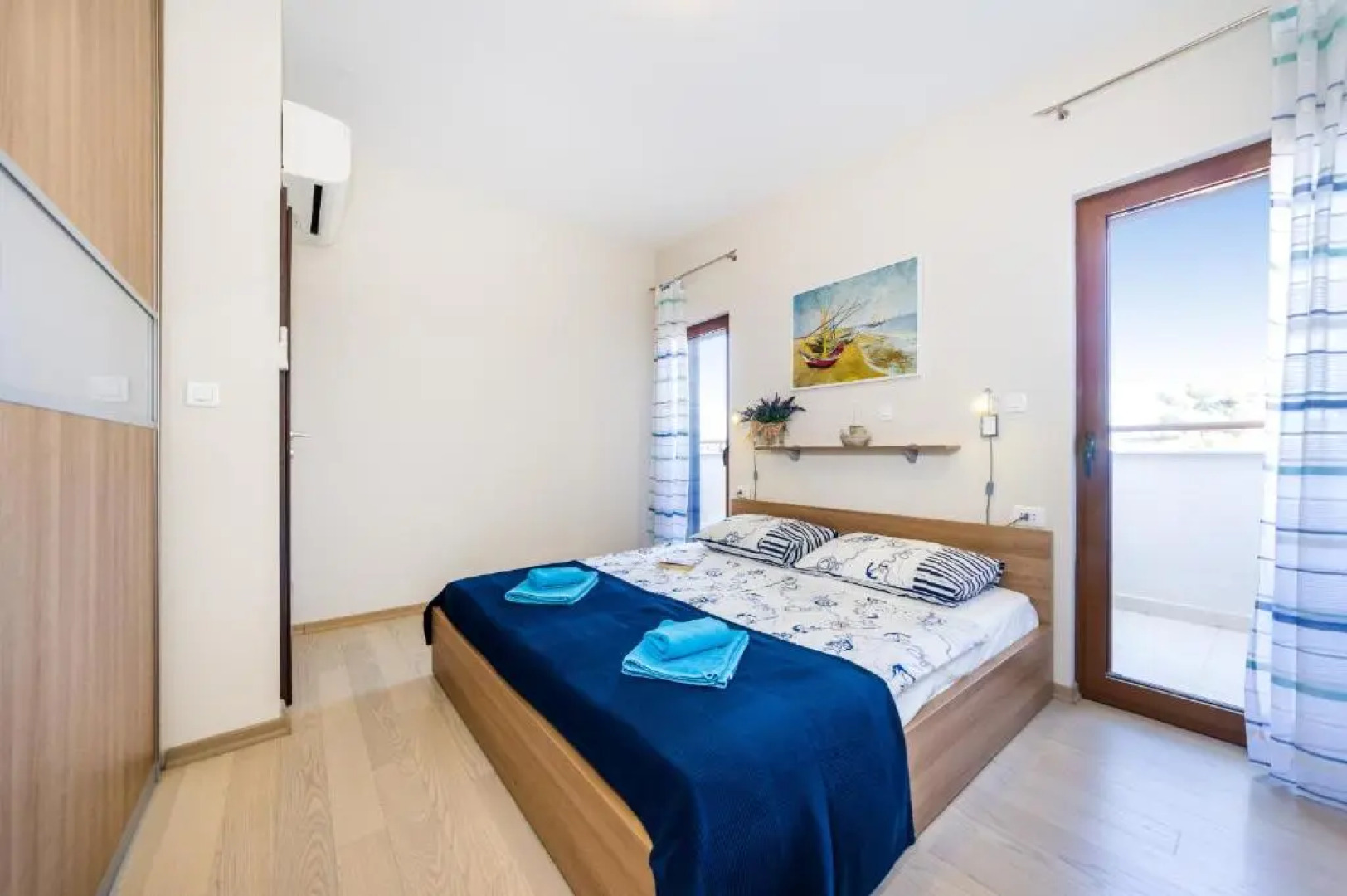 Aquamarine Deluxe Penthouse Apartment