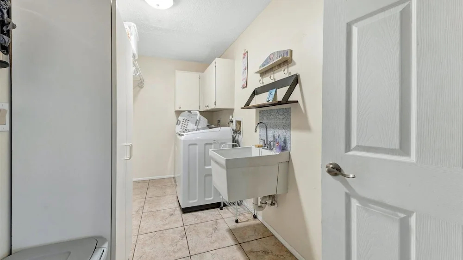 200 Belaire Court
