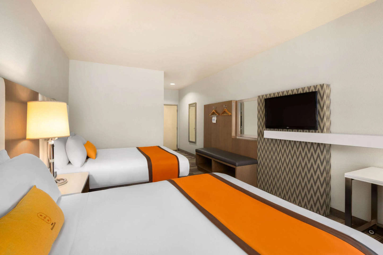 Hotel Marguerite Anaheim/Garden Grove, Trademark Collection by Wyndham