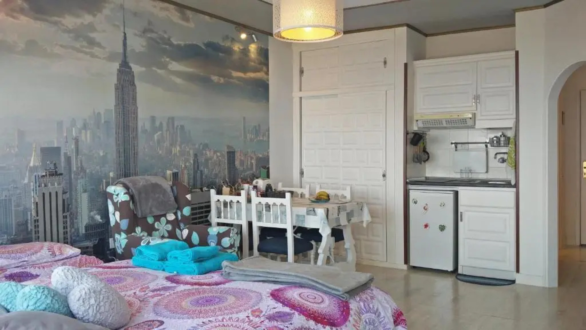 Luminous Studio in quiet area