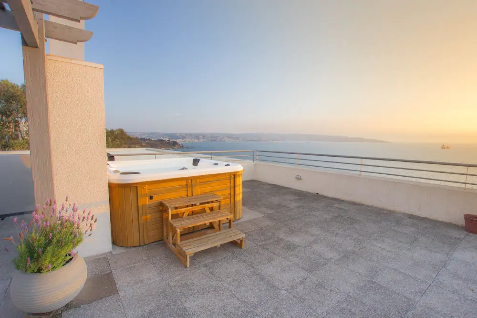 Oceana Suites Bellavista