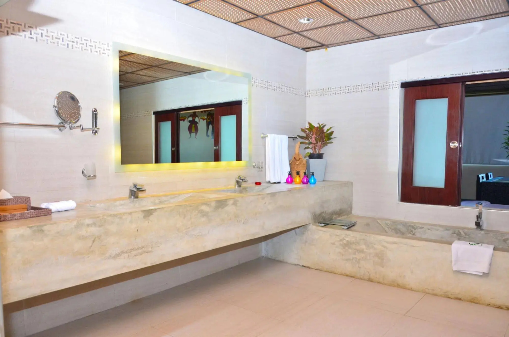 Lavanga Resort & Spa