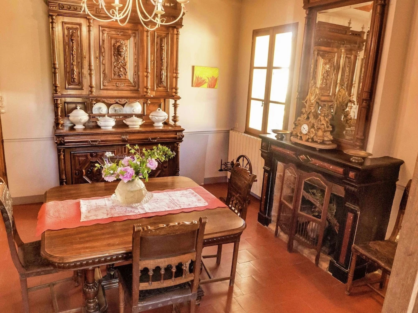 Beautiful, Large Village House With Private Pool and Close to Swimming Beach!