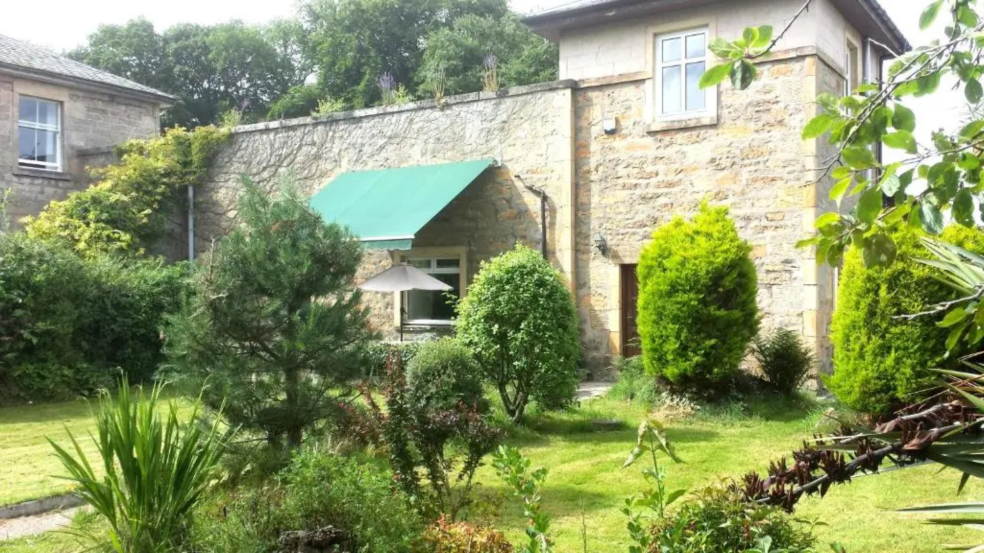 Darwin Cottage Self Catering in Elgin