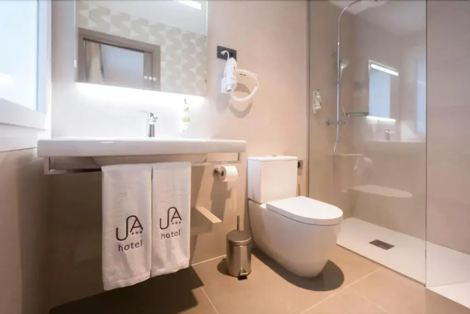 Hotel UrbanA +++ Tres Cantos