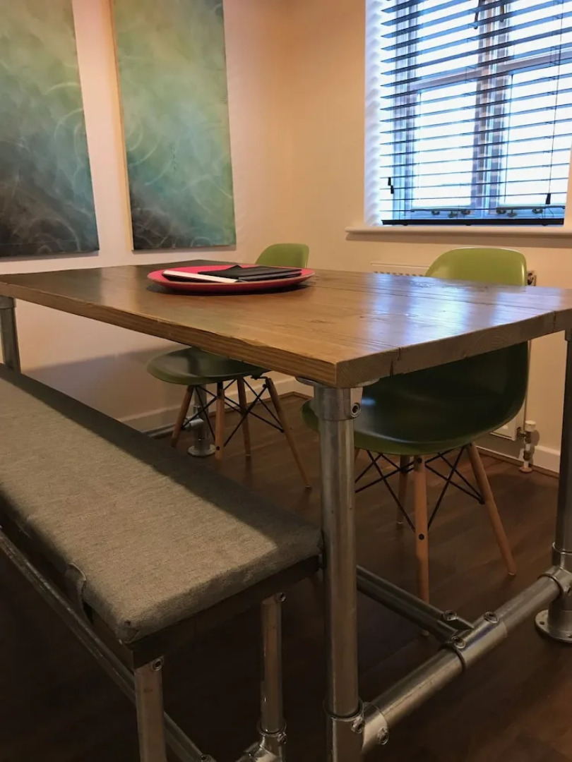 2 Crown Barton - Glastonbury