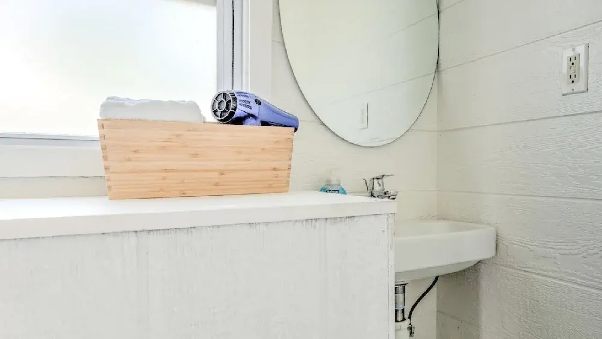 Bungalow 7 - 2br, Waterfront