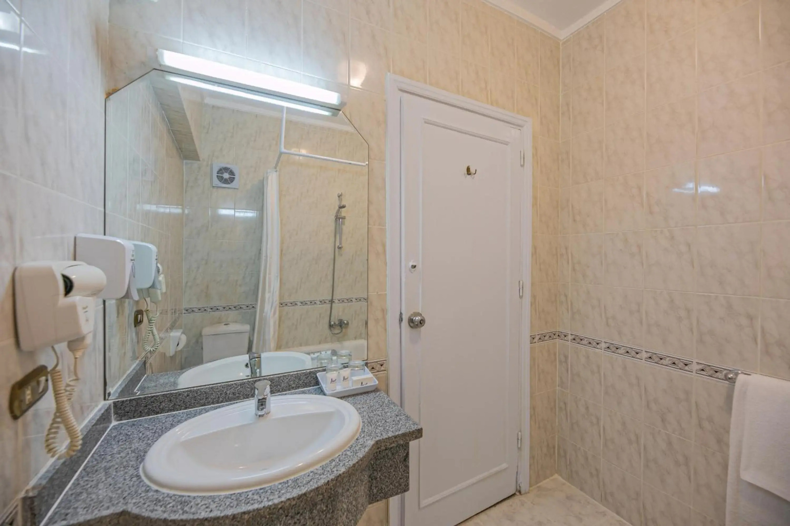 Отель Marlin Inn Azur Resort